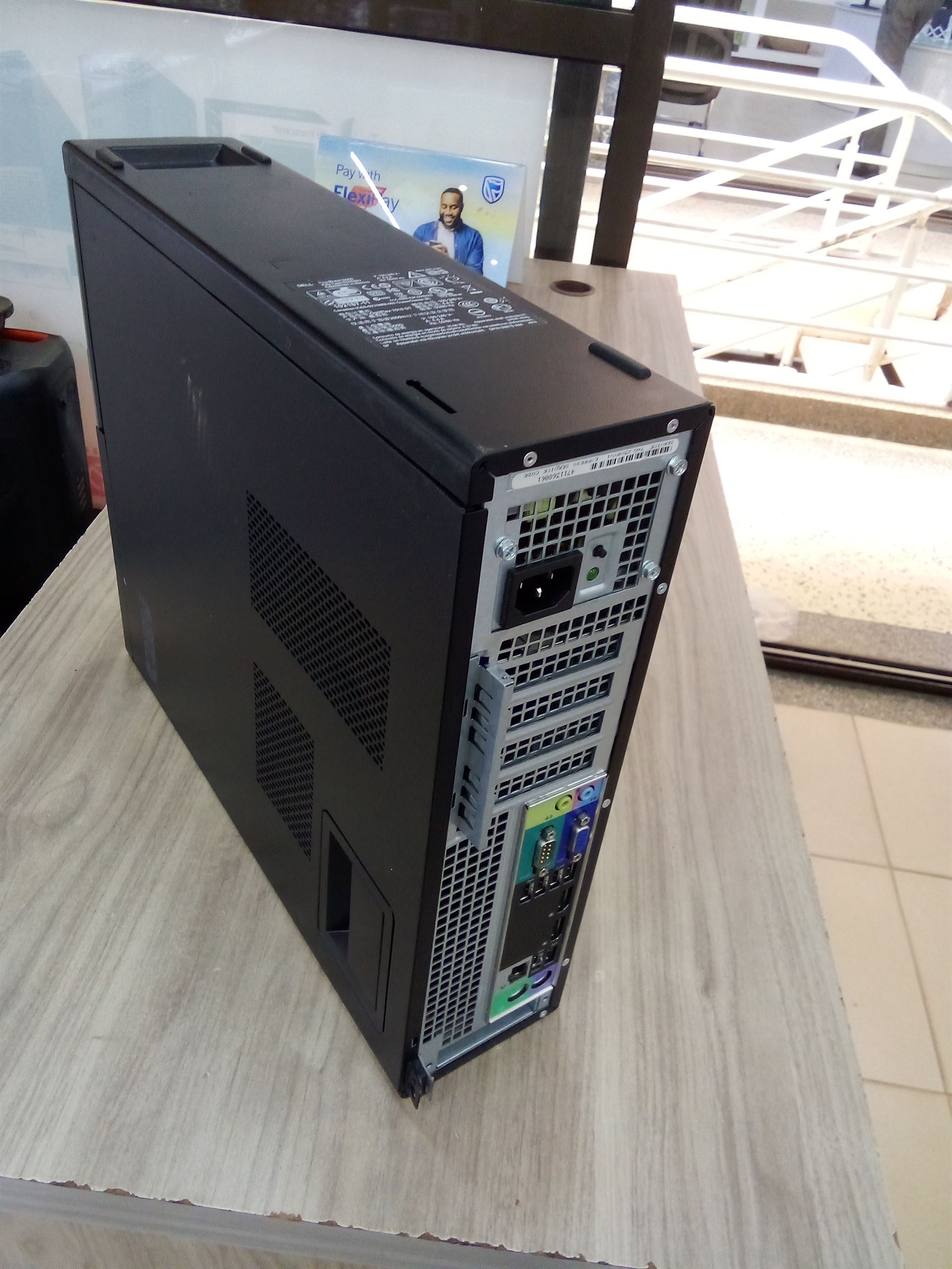 Dell Fullset i3  OptiPlex Desktop Computer  - alternate view